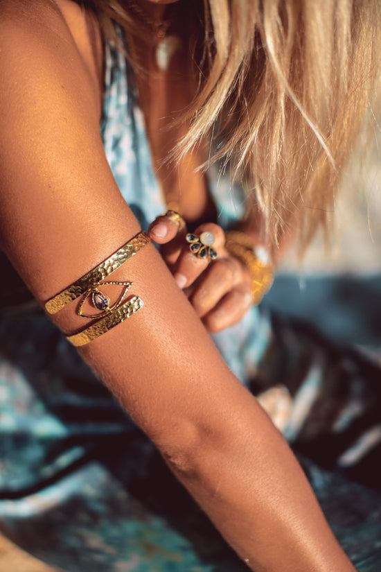 Load image into Gallery viewer, The HORUS Armband
